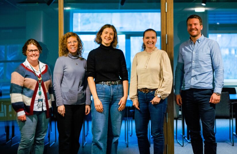 Teamet fra Kodeks og Stiftelsen Betanien står samlet i forbindelse med lanseringan av de nye nettsidene